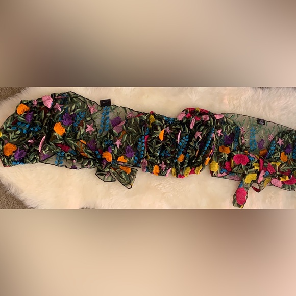 JLorraine(Top only) - Picture 7 of 8